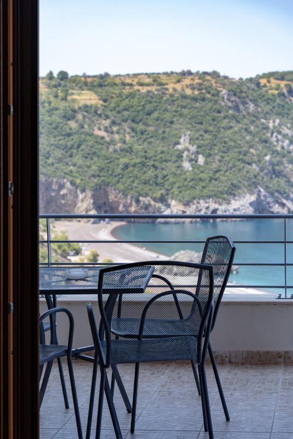 Limniónas Αlissachne Suites מראה חיצוני תמונה